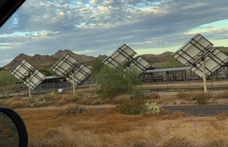Aug 13 - Spur Cross -
Solar panels on pedestals. Aug 13 - Spur Cross -
Solar panels on pedestals.